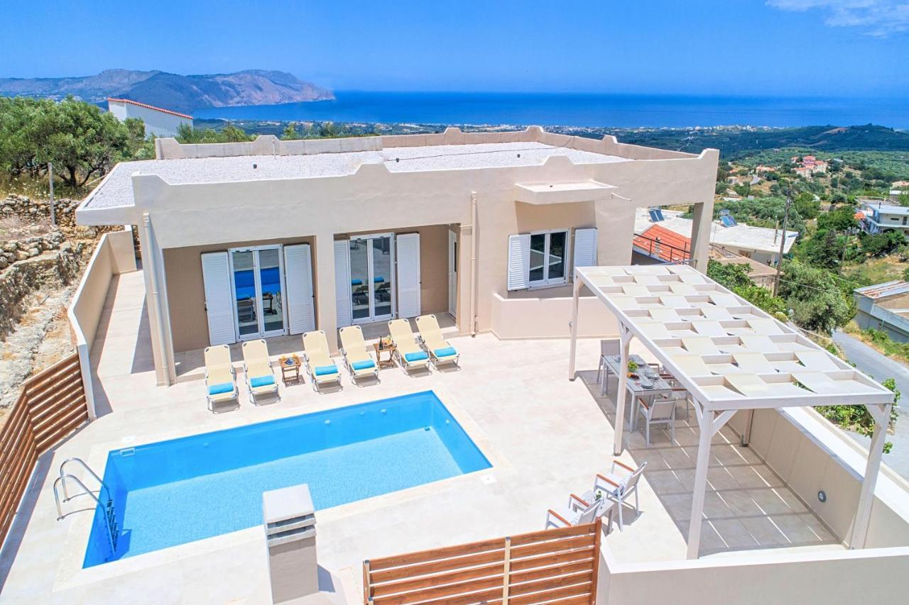 Villa Di Giorgio Heated Pool Kournás 外观 照片