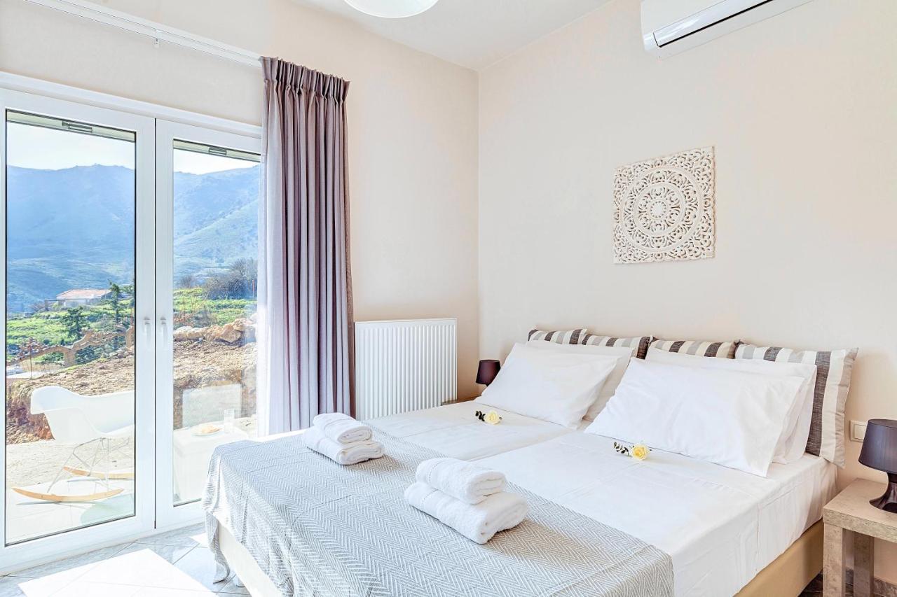 Villa Di Giorgio Heated Pool Kournás 外观 照片