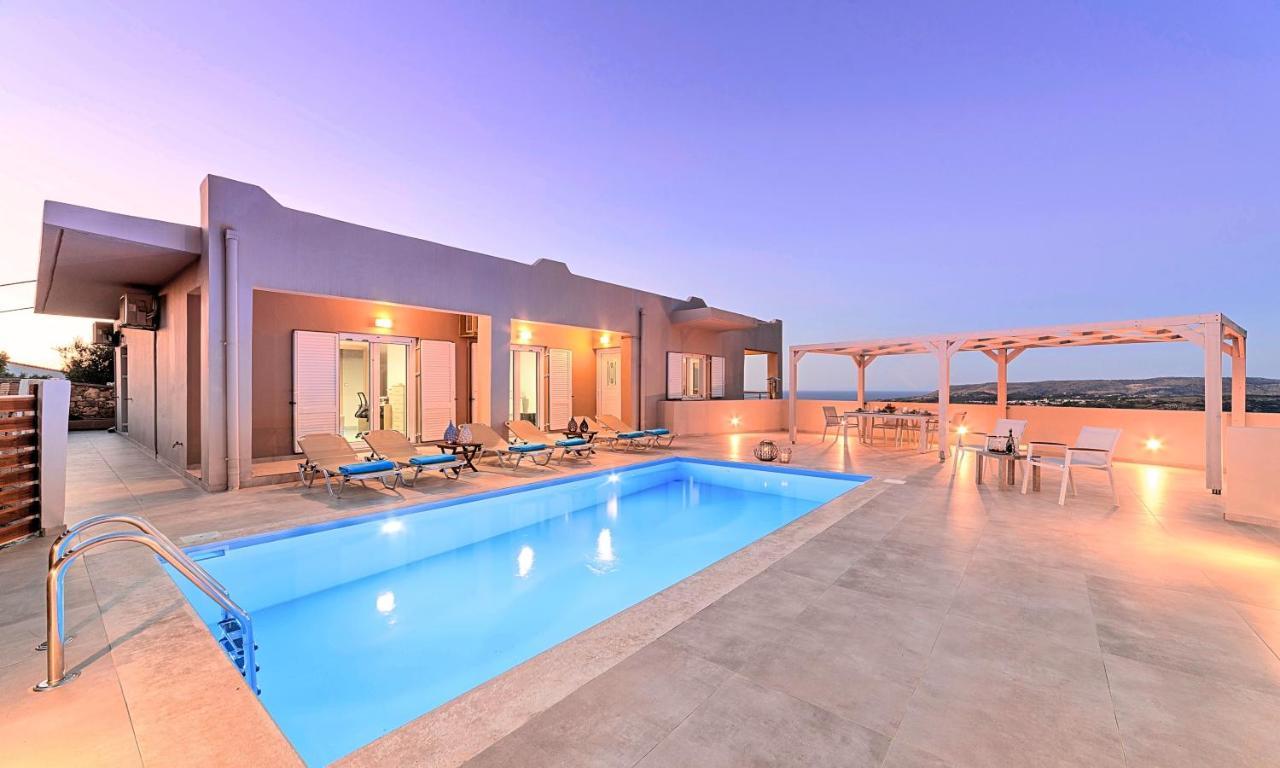 Villa Di Giorgio Heated Pool Kournás 外观 照片